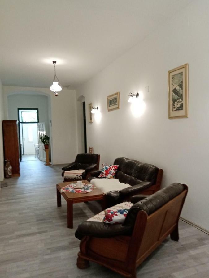 Vendektanya Vendeghaz 호텔 터폴차 외부 사진